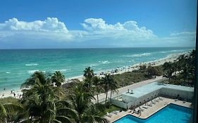 Beach Front Studio Miami Beach